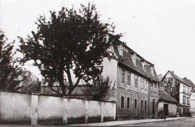 Stadtarchiv Weimar, 60 10-5/13, Wielandhaus mit Garten und Grundstückmauer, ohne Datum