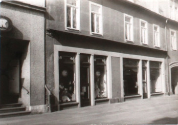 Stadtarchiv Weimar, 60 10-5/13, Blick in die Wielandstraße , 1988