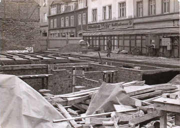 Stadtarchiv Weimar, 60 10-5/13, Blick auf die Baustelle Wielandstraße 4, 1982