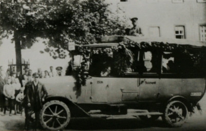 Stadtarchiv Weimar, 60 10-5/14, Postautobus, 1925