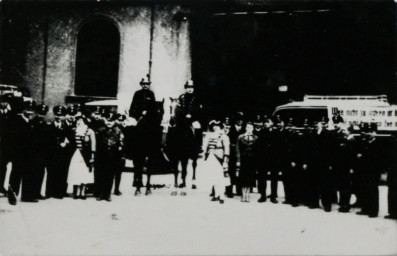 Stadtarchiv Weimar, 60 10-5/14, Blick in den Hof der Hauptpost am Karlsplatz, ohne Datum