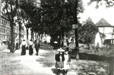 Stadtarchiv Weimar, 60 10-5/15, Blick auf den Karlsplatz , um 1910