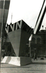 Stadtarchiv Weimar, 60 10-5/15, Blick auf den Goetheplatz  , um 1950