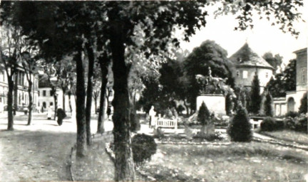 Stadtarchiv Weimar, 60 10-5/15, Blick auf den Karlsplatz, um 1900