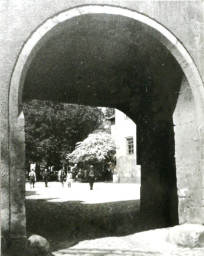 Stadtarchiv Weimar, 60 10-5/15, Blick aus der Kleinen Teichgasse zum Goetheplatz, ohne Datum