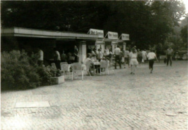 Stadtarchiv Weimar, 60 10-5/15, Kiosk am Goetheplatz, 1987