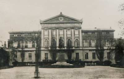 Stadtarchiv Weimar, 60 10-5/15, Restaurant "Erholung" am Karlsplatz, 1907