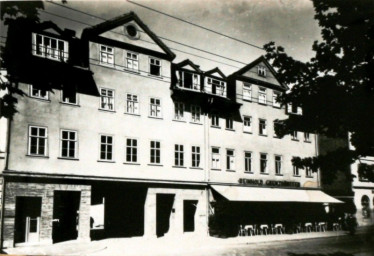 Stadtarchiv Weimar, 60 10-5/15, Goetheplatz 3 und 5, um 1960