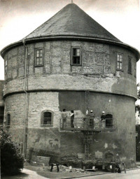 Stadtarchiv Weimar, 60 10-5/15, Blick auf den Kasseturm am Goetheplatz, ohne Datum