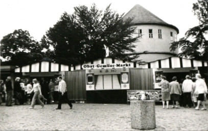 Stadtarchiv Weimar, 60 10-5/15, Blick auf den Goetheplatz, 1986