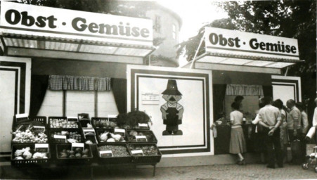 Stadtarchiv Weimar, 60 10-5/15, Blick auf den Goetheplatz, 1986