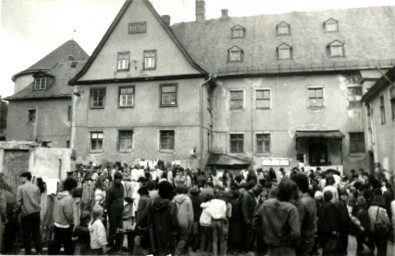 Stadtarchiv Weimar, 60 10-5/15, Blick in den Frankeschen Hof, wohl 1984