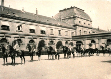 Stadtarchiv Weimar, 60 10-5/16, Großherzoglicher Marstall am Kegelplatz, um 1915