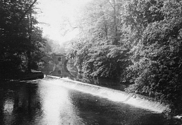 Stadtarchiv Weimar, 60 10-5/16, Blick von der Kegelbrücke zur Sternbrücke, 1988