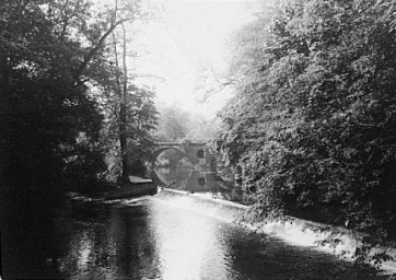 Stadtarchiv Weimar, 60 10-5/16, Blick von der Kegelbrücke zur Sternbrücke, 1988