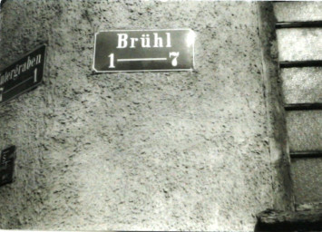 Stadtarchiv Weimar, 60 10-5/16, Straßenschild "Brühl" , ohne Datum