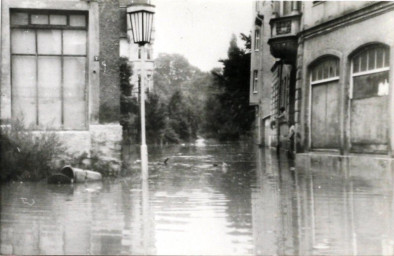 Stadtarchiv Weimar, 60 10-5/16, Blick in den Brühl, 1981