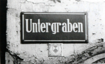 Stadtarchiv Weimar, 60 10-5/17, Straßenschild "Untergraben", ohne Datum