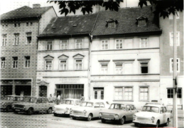 Stadtarchiv Weimar, 60 10-5/17, Blick auf die Häuser Untergraben 1-5, 1980