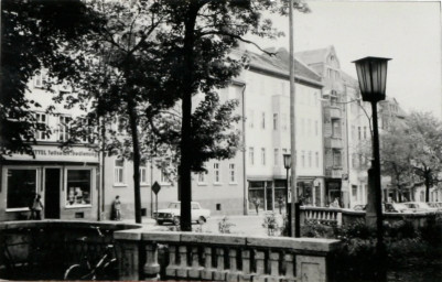 Stadtarchiv Weimar, 60 10-5/17, Blick in die Straße "Graben", ohne Datum