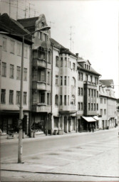 Stadtarchiv Weimar, 60 10-5/17, Blick in Straße "Graben" , 1985