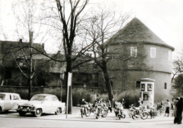 Stadtarchiv Weimar, 60 10-5/17, Blick auf den Kasseturm am Graben , ohne Datum