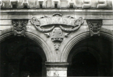 Stadtarchiv Weimar, 60 10-5/17,  Fassaden-Detail am Gebäude Graben 4, ohne Datum