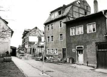 Stadtarchiv Weimar, 60 10-5/17, Blick in die Wagnergasse, 1983