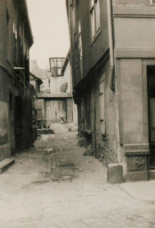 Stadtarchiv Weimar, 60 10-5/18, Blick in die Hundegasse , um 1970