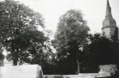 Stadtarchiv Weimar, 60 10-5/18, Blick von der Jacobstraße auf die Jakobskirche, ohne Datum