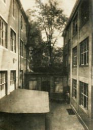 Stadtarchiv Weimar, 60 10-5/18, Blick in den Hof Jakobstraße 2, 1933