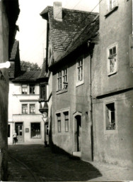 Stadtarchiv Weimar, 60 10-5/18, Blick in die Luthergasse, 1960