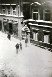 Stadtarchiv Weimar, 60 10-5/18, Blick auf die Jakobstraße 26 und 28, um 1940