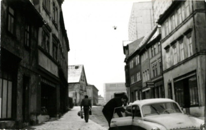 Stadtarchiv Weimar, 60 10-5/18, Blick in die Jakobstraße , um 1975