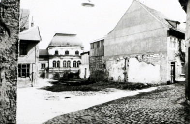 Stadtarchiv Weimar, 60 10-5/18, Blick in die Luthergasse, 1985