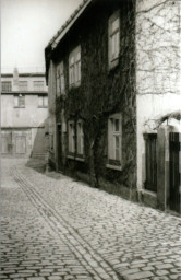 Stadtarchiv Weimar, 60 10-5/18, Blick in die Luthergasse , 1970