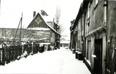 Stadtarchiv Weimar, 60 10-5/19, Blick in die Grosse Kirchgasse , 1985