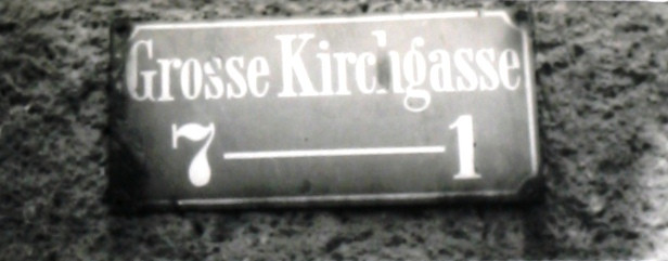 Stadtarchiv Weimar, 60 10-5/19, Straßenschild "Grosse Kirchgasse 7 - 1", ohne Datum