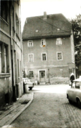 Stadtarchiv Weimar, 60 10-5/19, Blick aus der Kleinen Kirchgasse zur Großen Kirchgasse, ohne Datum