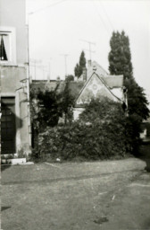 Stadtarchiv Weimar, 60 10-5/19, Blick auf den Einmündungsbereich der Kleinen Kirchgasse in die Große Kirchgasse (rechts), ohne Datum