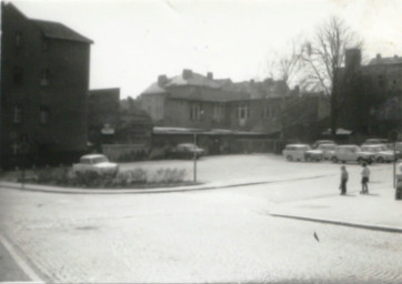 Stadtarchiv Weimar, 60 10-5/19, Blick auf die Kreuzung Carl-von-Ossietzky-Straße/Ernst-Kohl-Straße, ohne Datum