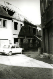 Stadtarchiv Weimar, 60 10-5/19, Blick von der Großen Kirchgasse auf Baugelände Kleine Kirchgasse 3, ohne Datum