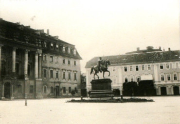 Stadtarchiv Weimar, 60 10-5/2, Blick auf den Fürstenplatz, um 1900