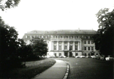 Stadtarchiv Weimar, 60 10-5/2, Blick vom Schlossplatz zum Platz der Demokratie, wohl 1980