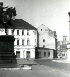 Stadtarchiv Weimar, 60 10-5/2, Blick auf den Platz der Demokratie, wohl 1985