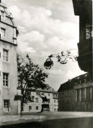 Stadtarchiv Weimar, 60 10-5/2, Blick vom Markt zum Fürstenplatz, um 1930