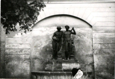 Stadtarchiv Weimar, 60 10-5/2, Blick auf den Ildefonsobrunnen , ohne Datum