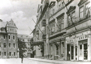 Stadtarchiv Weimar, 60 10-5/2, Blick auf die Marktsüdseite, wohl 1905