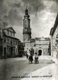 Stadtarchiv Weimar, 60 10-5/2, Blick vom Grünen Markt zur sogenannten Bastille , wohl 1905