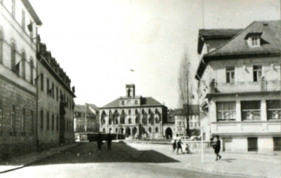 Stadtarchiv Weimar, 60 10-5/2, Blick vom Grünen Markt zum Markt, um 1960